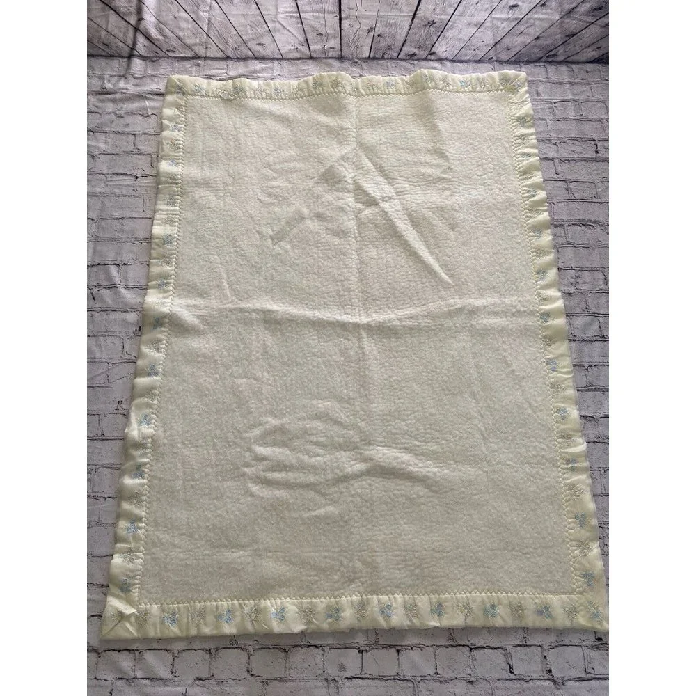 Vintage North‎ Star Acrylic Chatham Baby Blanket Satin Binding Pale Yellow 36x50
